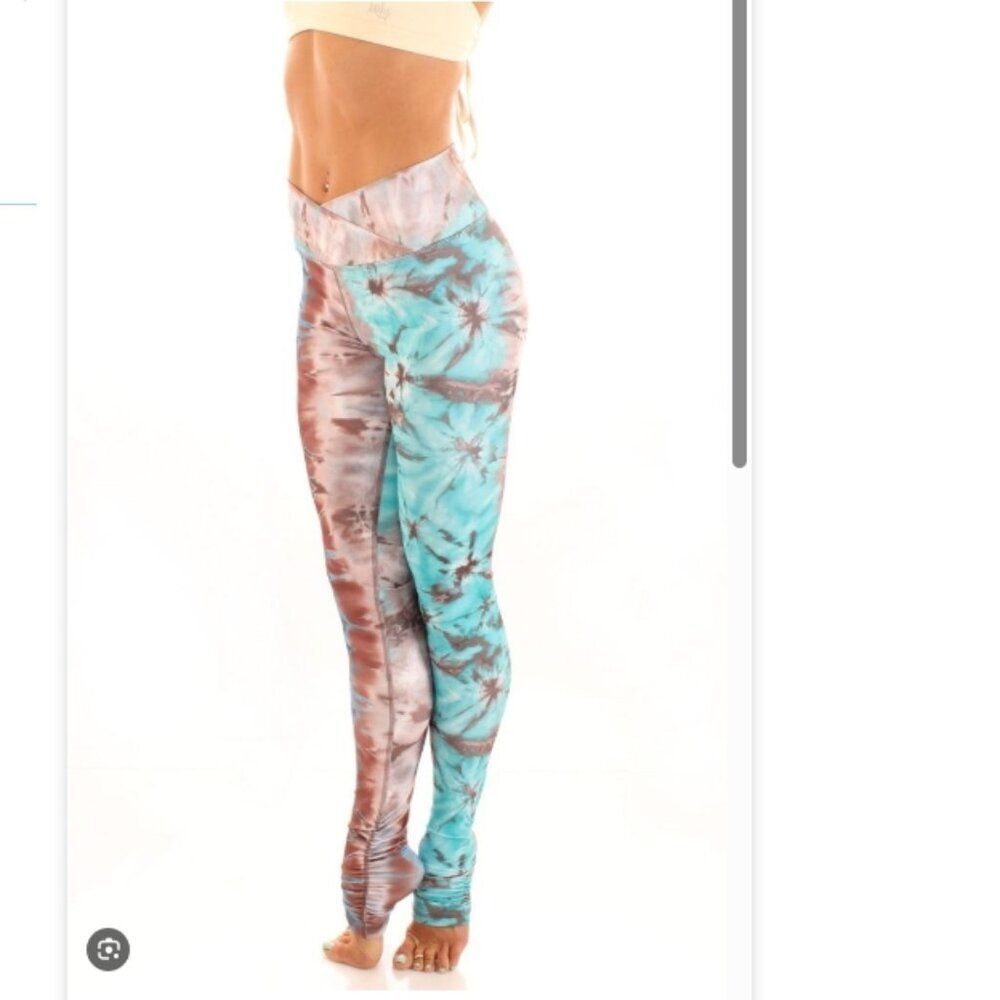 Like New! Mika Tie Dye Yoga Pants Workout Leggings in Size S/M